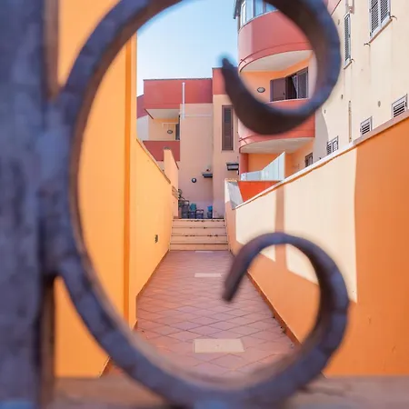 Eclissi Holiday Home,