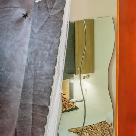 Eclissi Holiday Home, Lejlighed