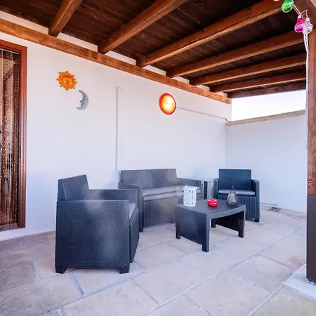 Eclissi Holiday Home, Lejlighed Lequile