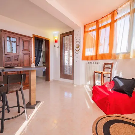 Eclissi Holiday Home, Lägenhet Lequile